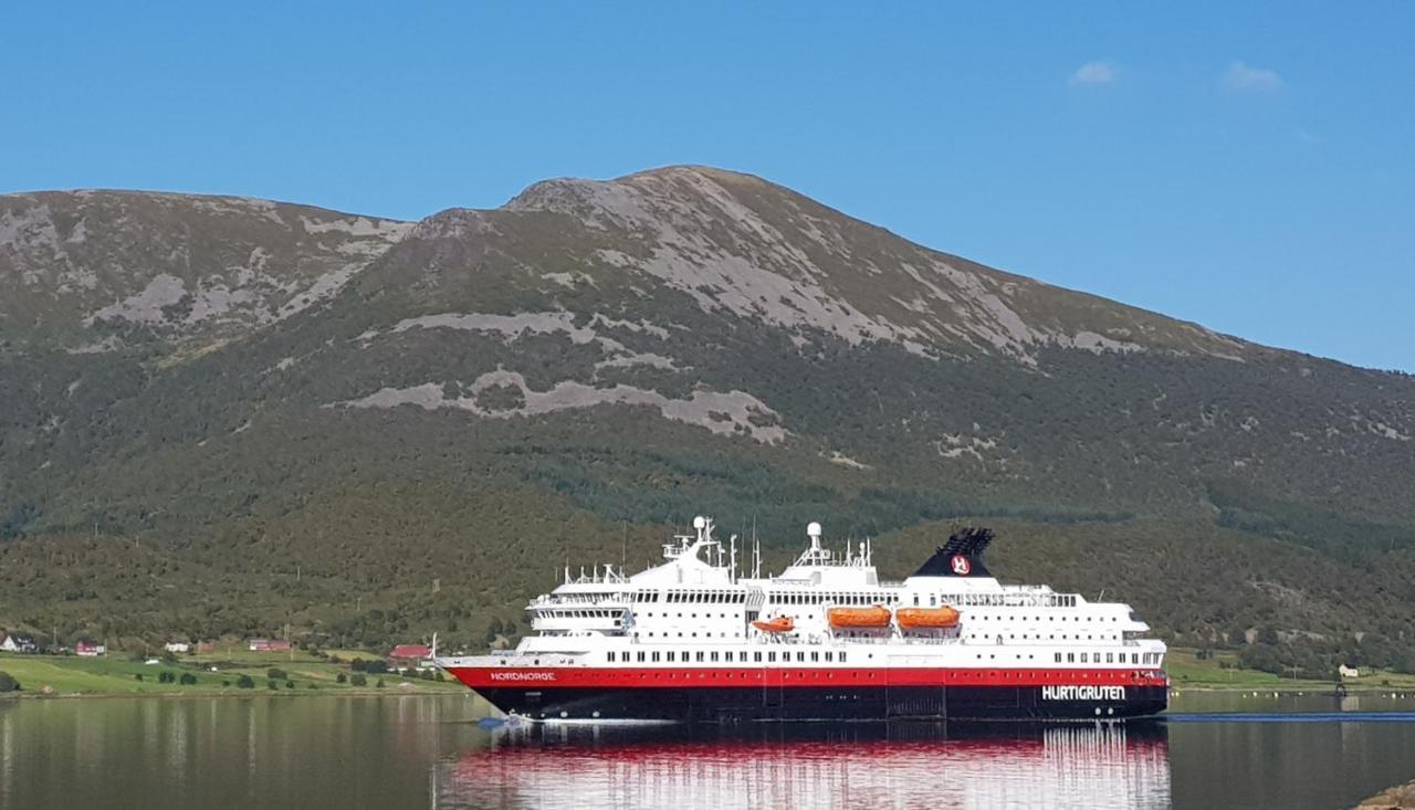 Lykkebo, Skjoldehamnveien 1151, Nygard, Andoy Villa Risoyhamn Exteriör bild